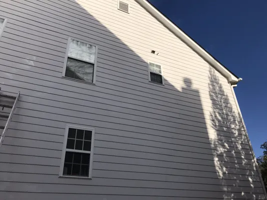 U Home Solutions Logo