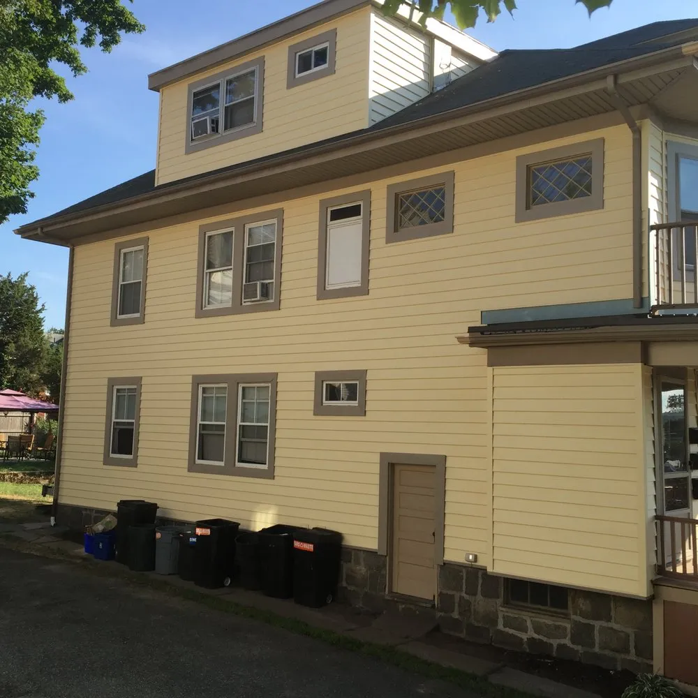 Slide of UBrothers Construction