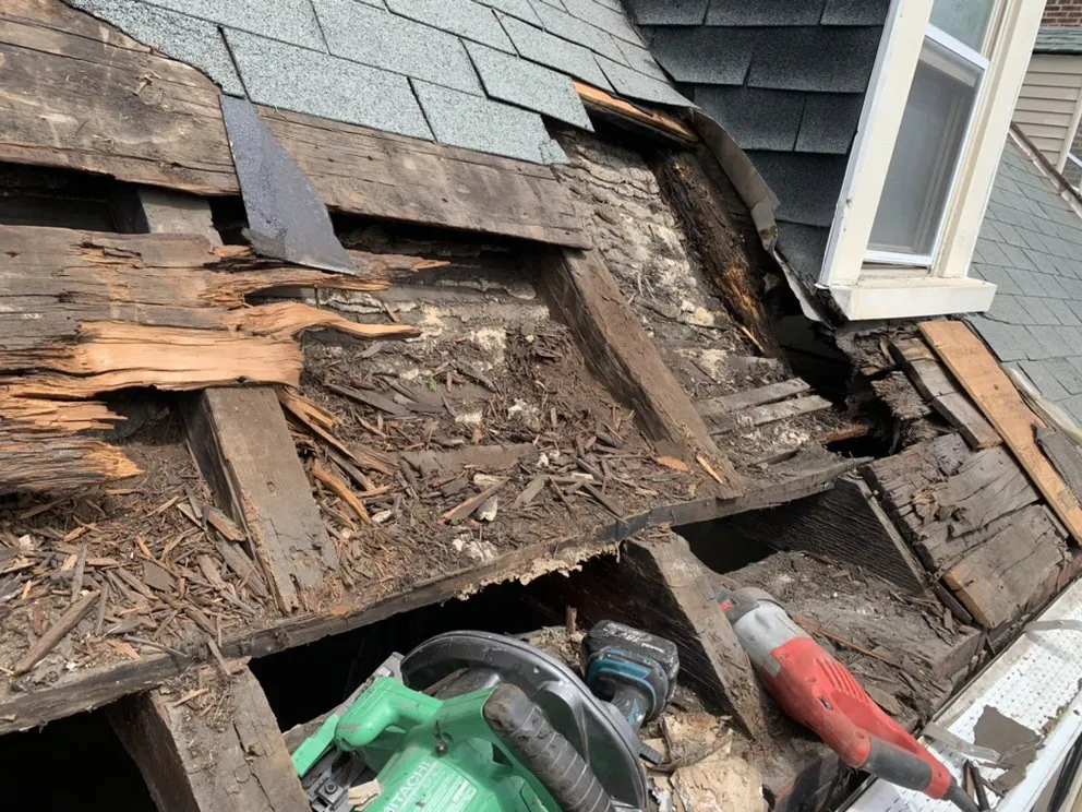 Slide of UEC Construction