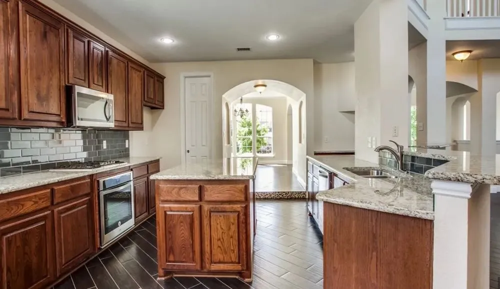 Slide of UES Contracting