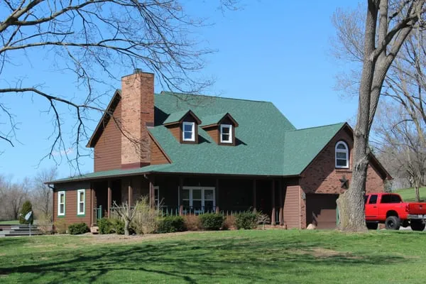 UHQ Construction Logo