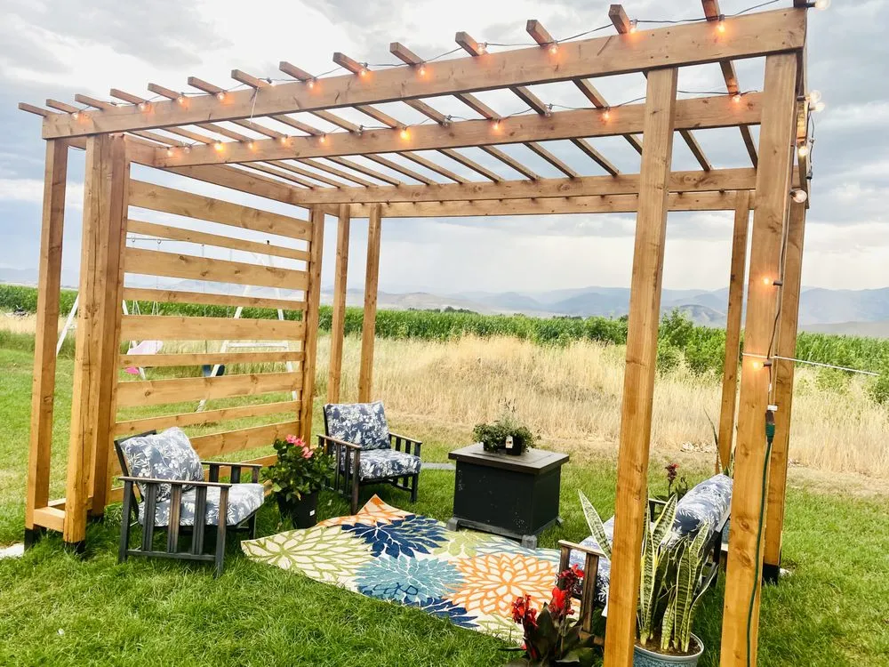 Slide of Ukrainian Construction Guys