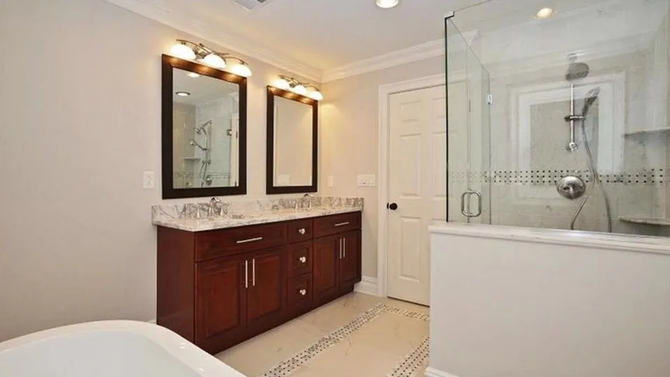 Slide of Ultimate Contracting Team