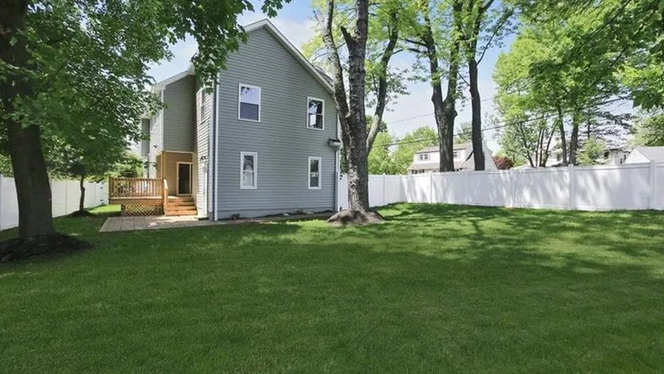 Slide of Ultimate Contracting Team