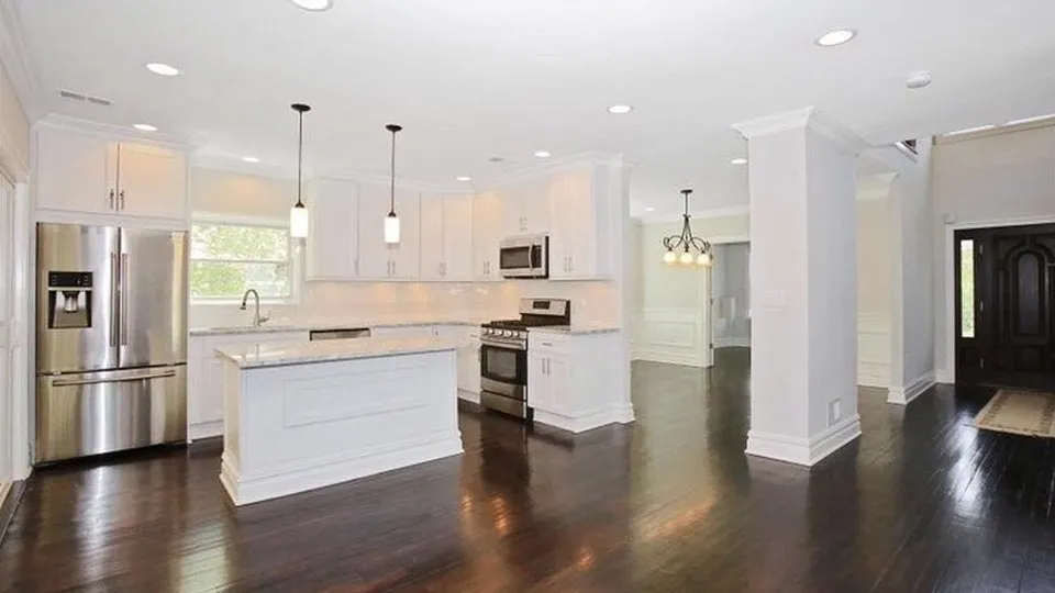 Slide of Ultimate Contracting Team