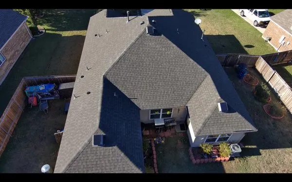 Ultimate Roof Worx Logo