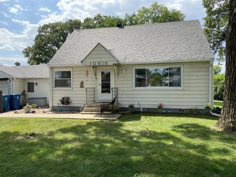 Slide of Ultimate Roofing