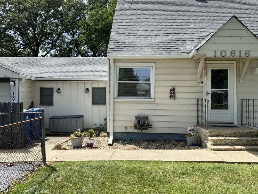 Slide of Ultimate Roofing