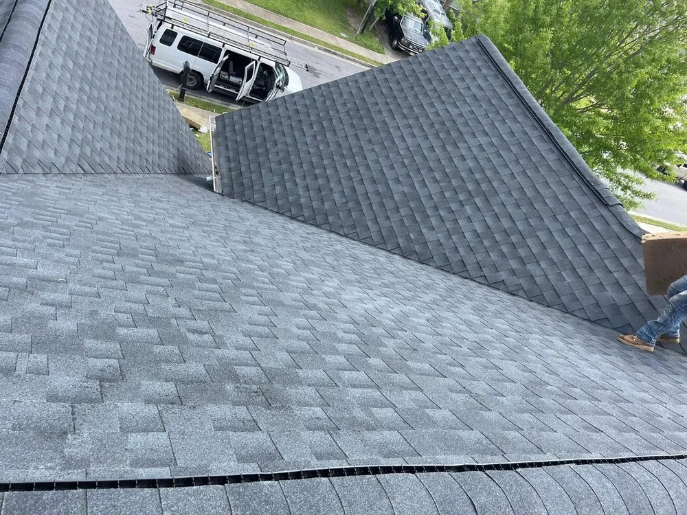 Slide of Umana Roofing