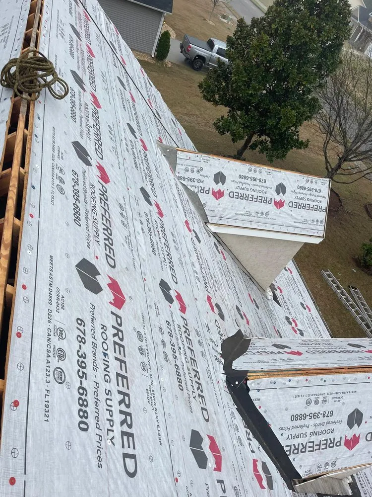 Slide of Umana Roofing