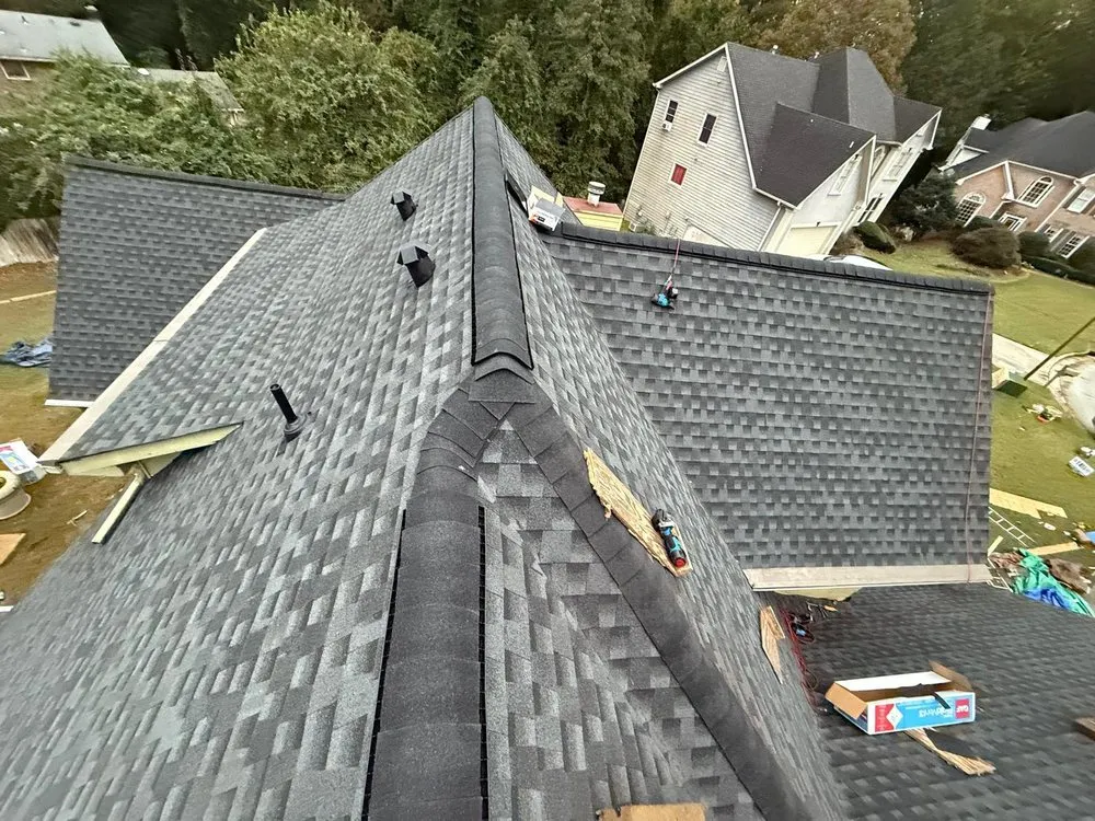 Slide of Umana Roofing