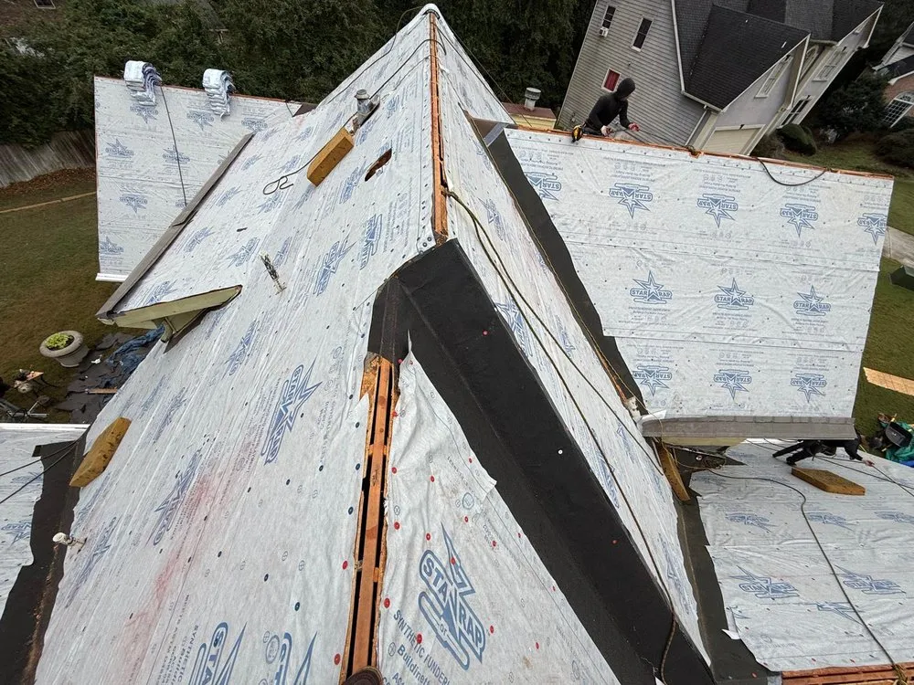 Slide of Umana Roofing