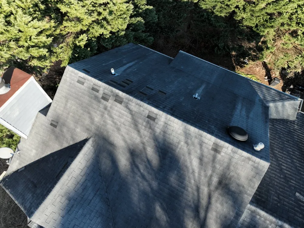 Slide of Umana Roofing