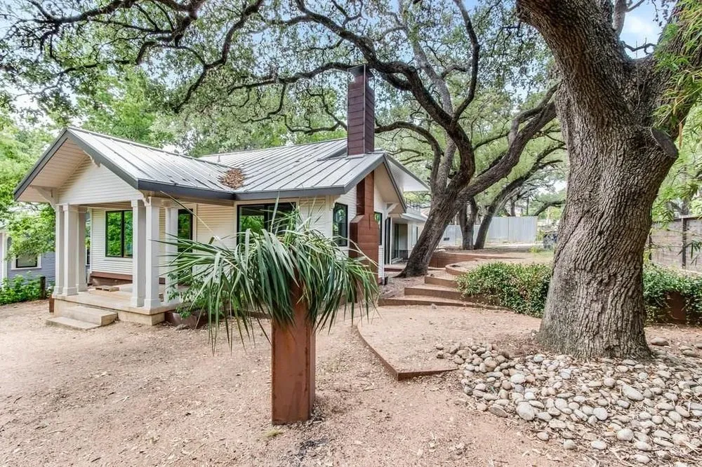 Slide of Umbrella Tech Roofing and Sheet Metal