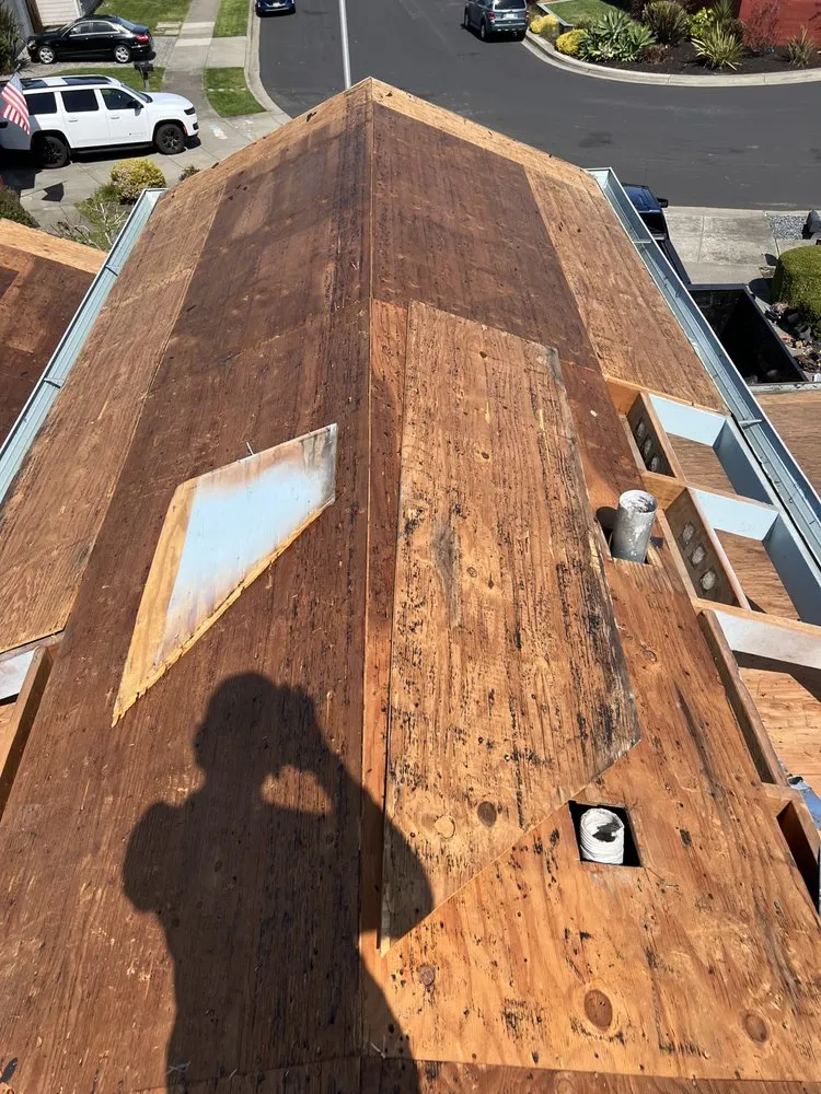 Slide of Umbriel Roofing