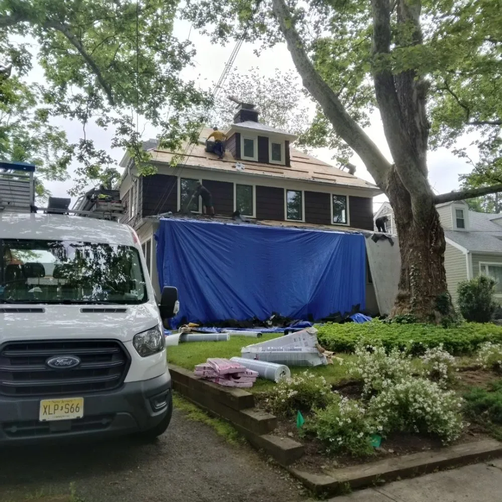 Slide of Umo Roofing