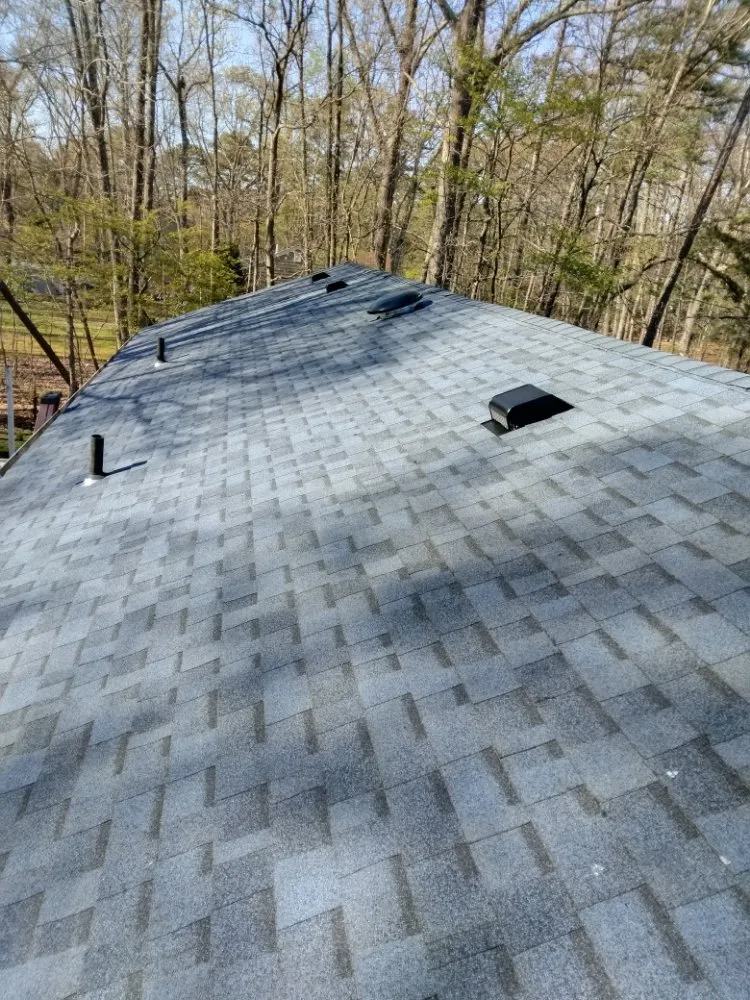 Slide of Umo Roofing