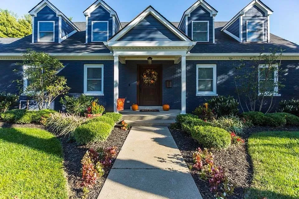 Professional roof installation with free inspection across Lexington-Fayette, KY - Under Cover