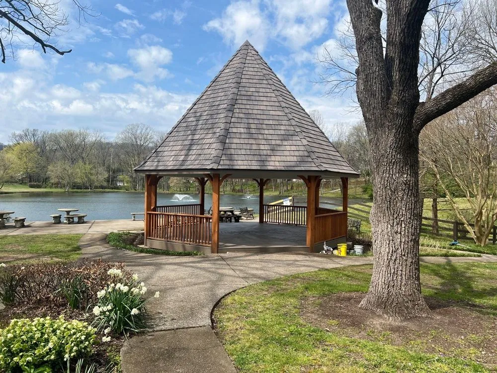 Slide of Underdog Roofing