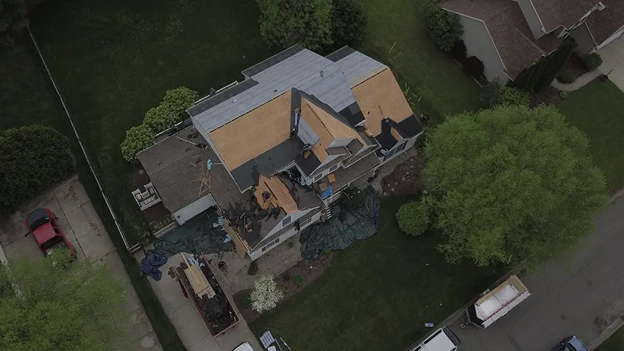 Slide of Underdog Roofing