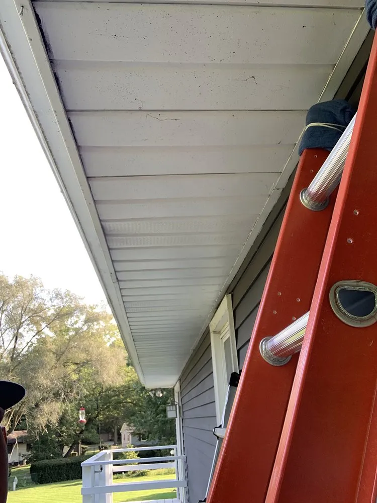 Slide of Underdog Roofing