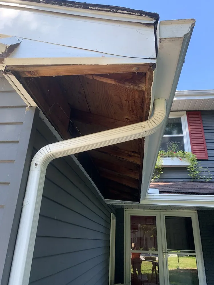 Slide of Underdog Roofing