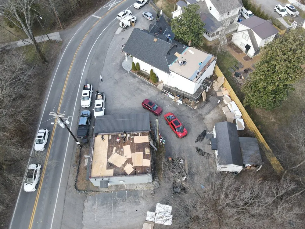 Slide of Undersun Roofing