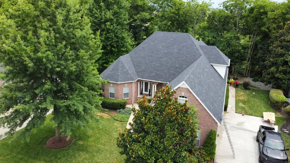 Slide of Undersun Roofing