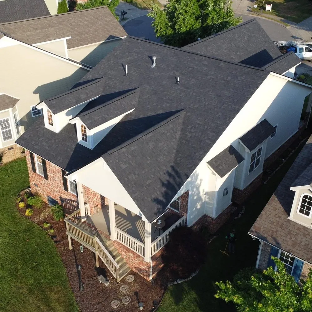 Slide of Undersun Roofing