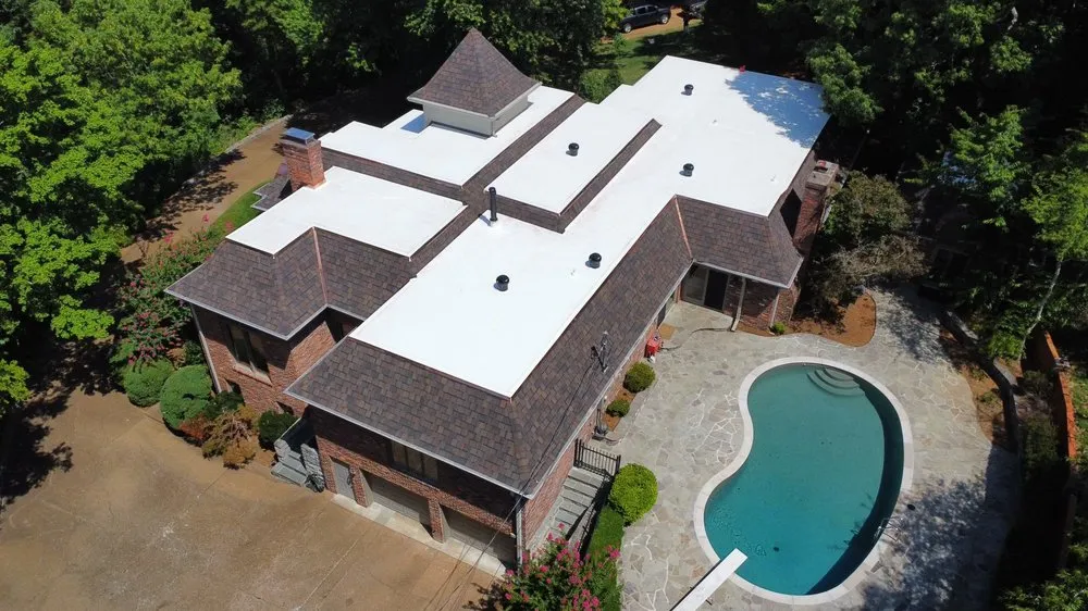 Slide of Undersun Roofing