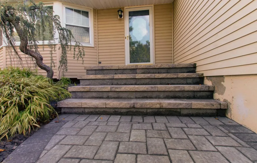 Slide of Uneek Paving & Masonry