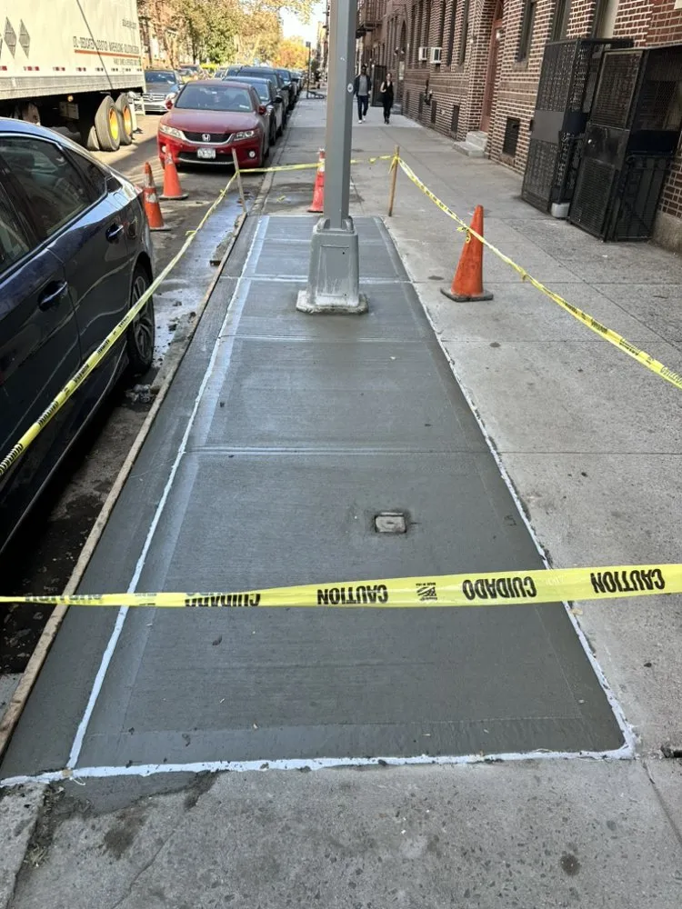 Slide of Unico Construction