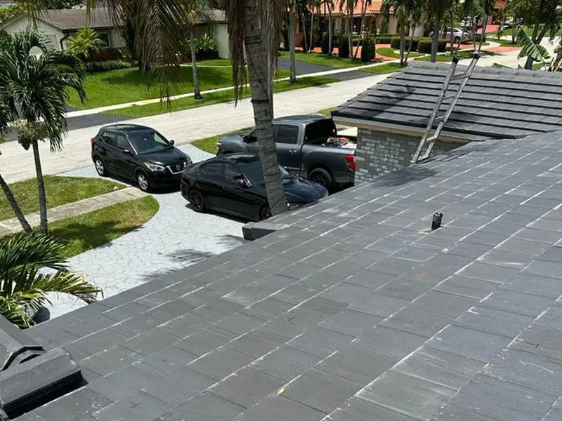 Slide of Unifield Building Solutions