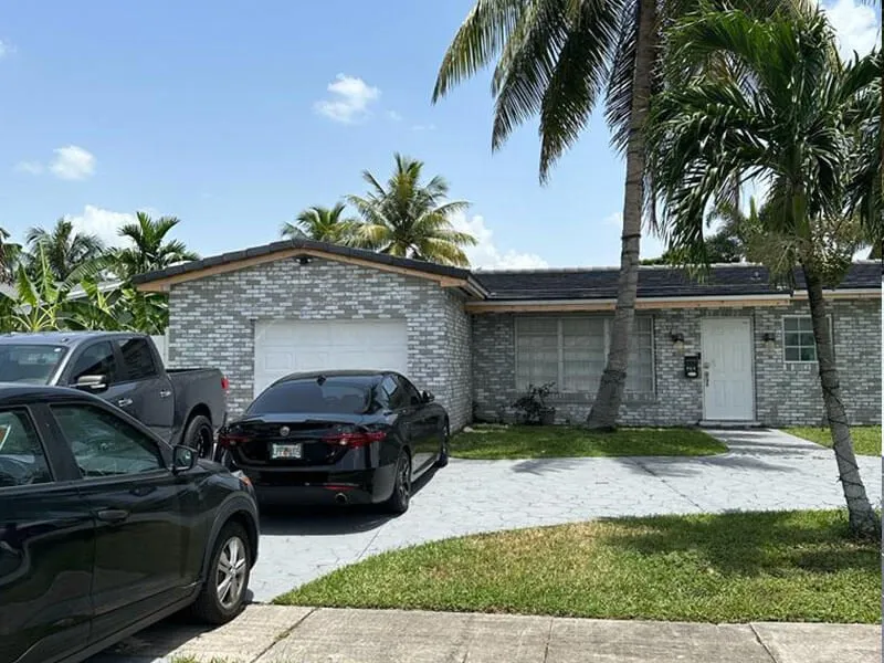 Slide of Unifield Building Solutions