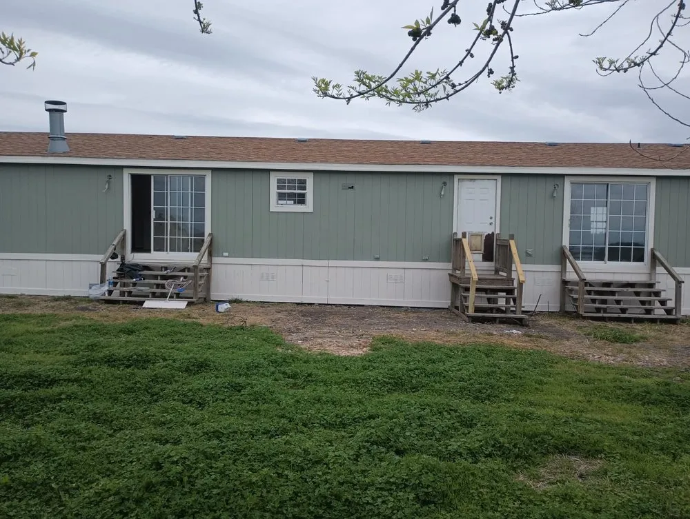 Slide of Unike Services