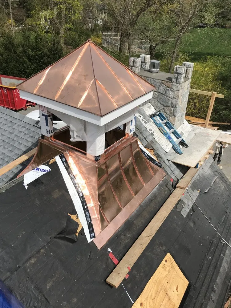 Slide of Unikorn Construction