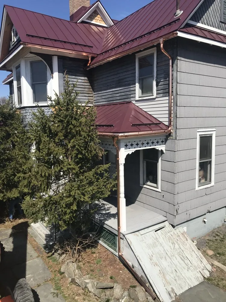 Slide of Unikorn Construction