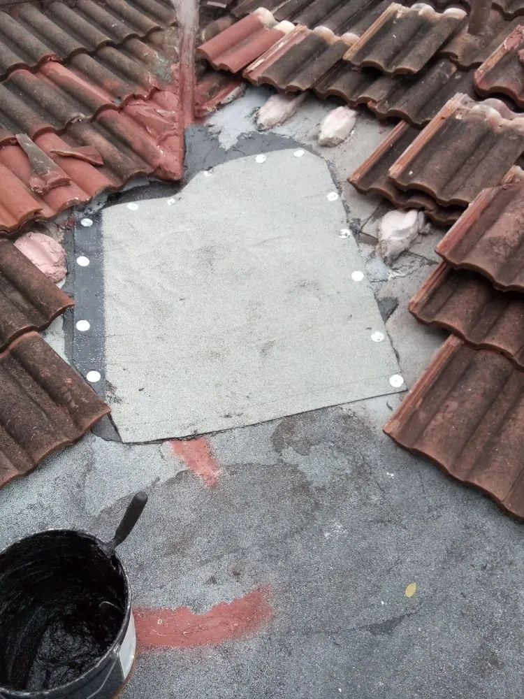 Slide of Union American Roofing