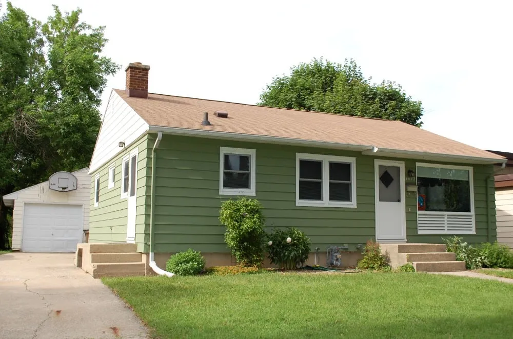 Slide of Unique Construction Services