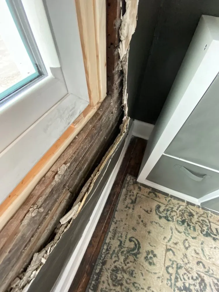 Slide of Unique Home Solutions