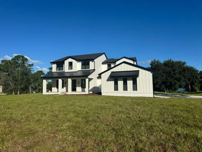 Reliable roof installation experts serving St. Cloud, FL - United Construction Solutions