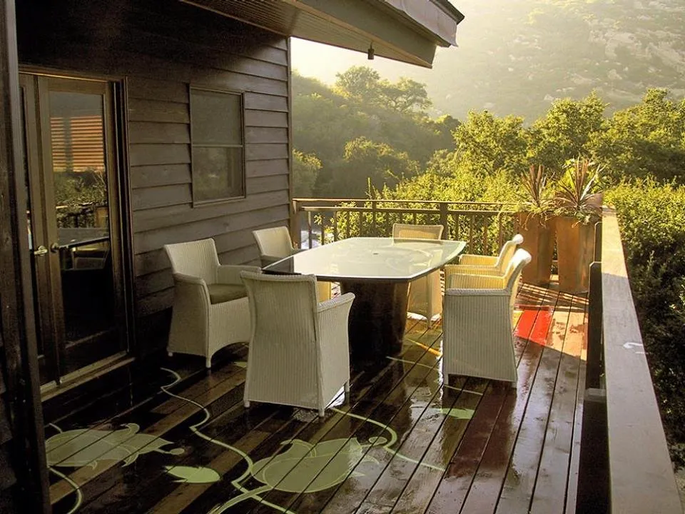 Slide of United Exteriors