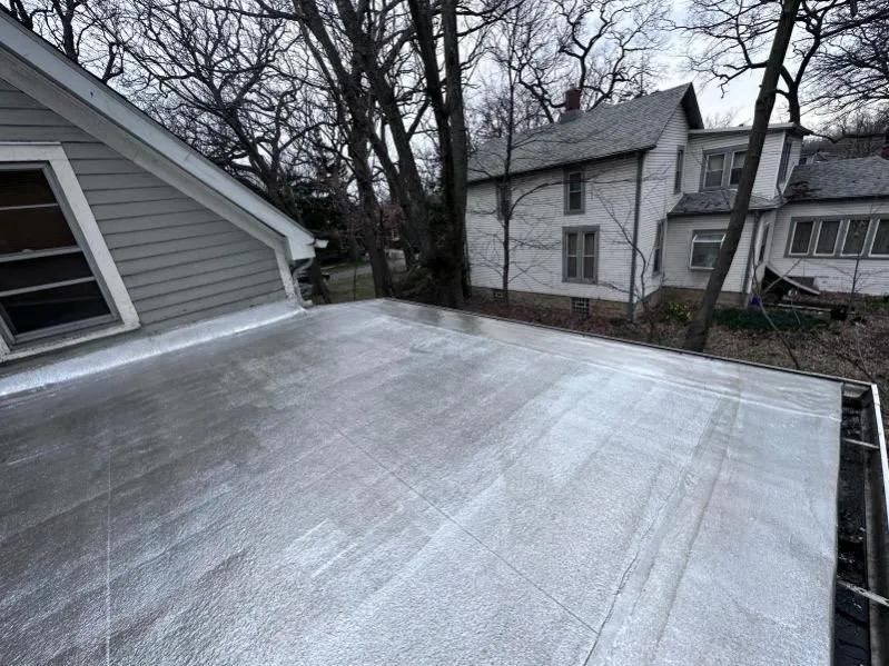 Slide of United Roofing & Construction