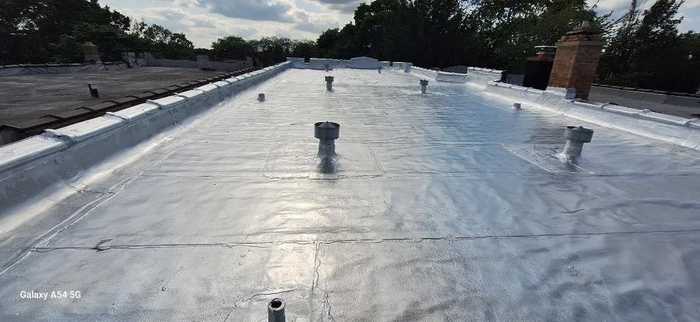 Slide of United Roofing & Construction