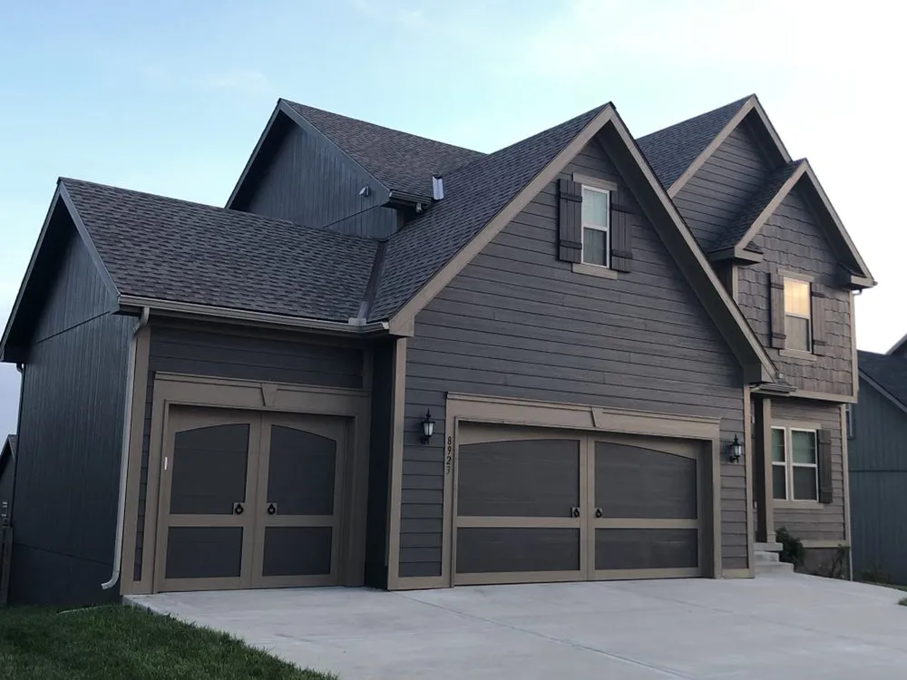 Slide of United Roofing & Construction