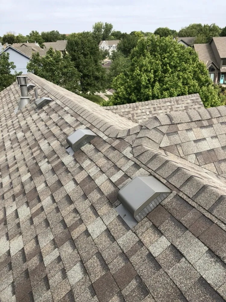 Slide of United Roofing & Construction