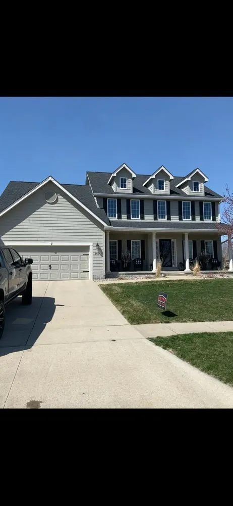 Slide of United Roofing & Construction Services