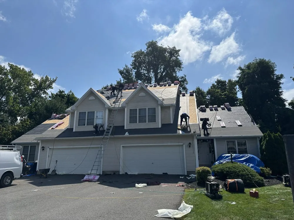 Slide of United Roofing & Siding