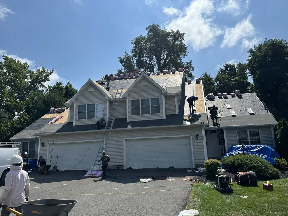 Slide of United Roofing & Siding