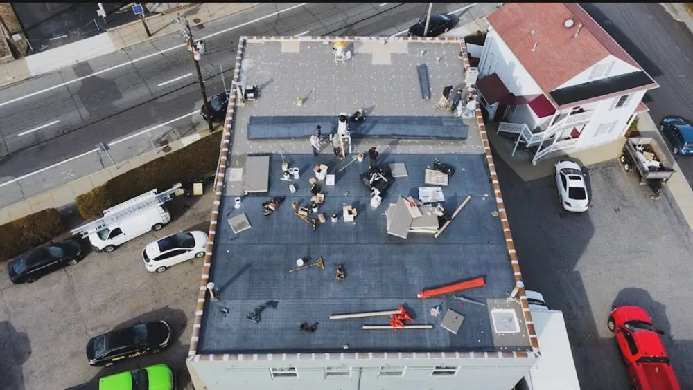 Slide of United Roofing